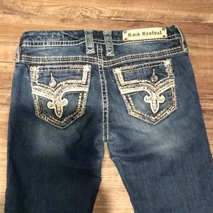 Rock Revival Size 27 EUC easy skinny Betty Jeans